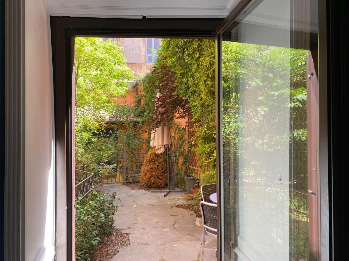 Rione Monti Studio Apt With Private Garden โรม ภายนอก รูปภาพ