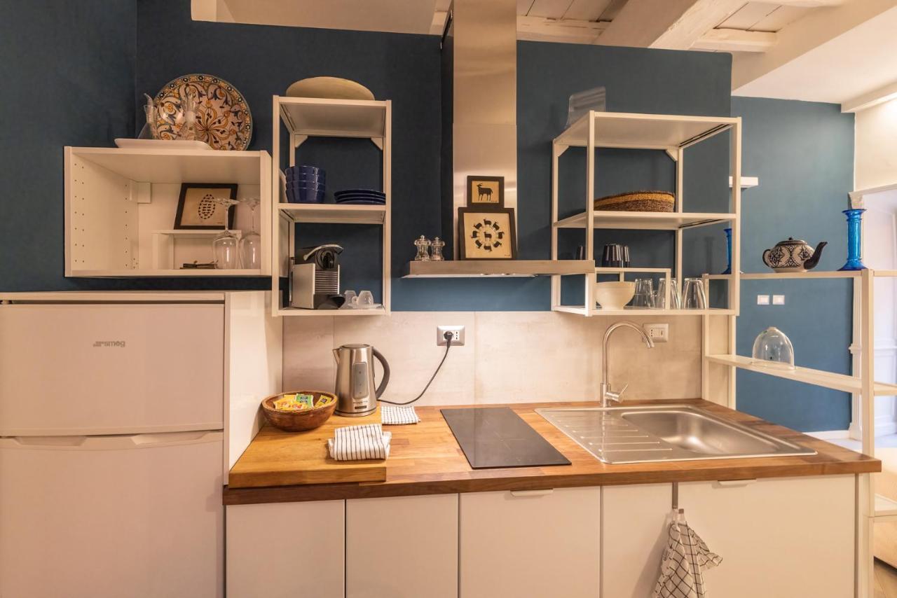 Rione Monti Studio Apt With Private Garden โรม ภายนอก รูปภาพ