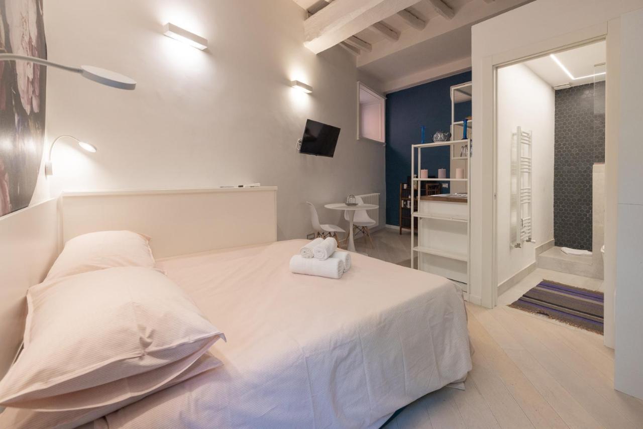 Rione Monti Studio Apt With Private Garden โรม ภายนอก รูปภาพ